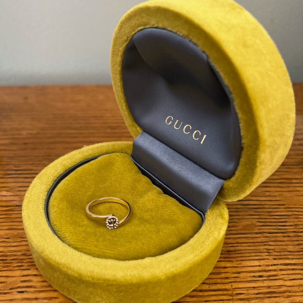 GUCCI Yellow Gold Interlocking G Diamond Ring US size 6.5 (NWOT)